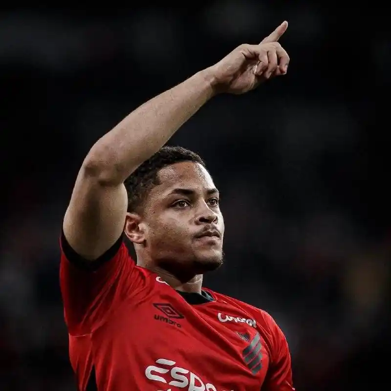 高于单纯竞 高于单纯竞